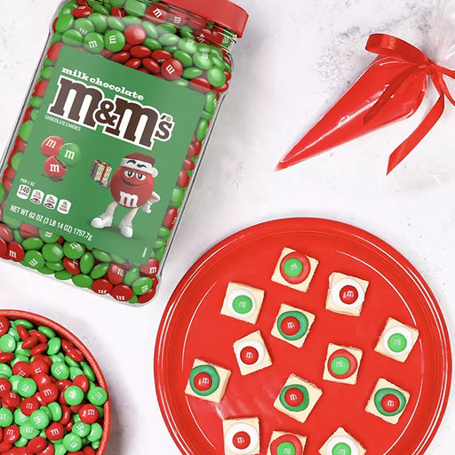 M&M's Red and Green Milk Chocolate Christmas Candy, 62 oz.